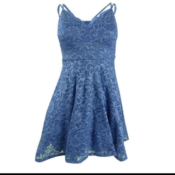 Teeze Me Denim Blue Lace Short Formal size 5/6 - Picture 4 of 16